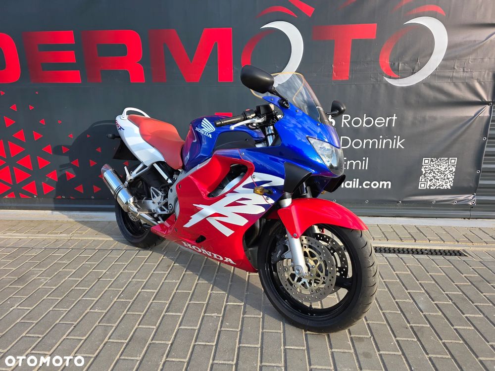 Honda CBR - 1