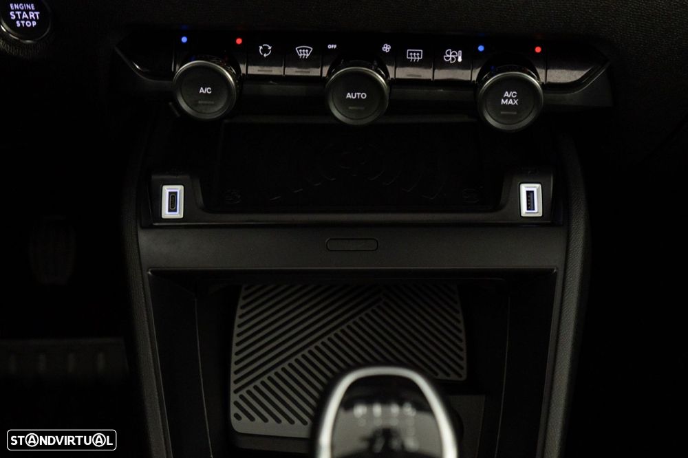 Citroën C4 1.2 PureTech Shine - 26