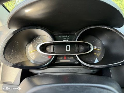 Renault Clio - 8