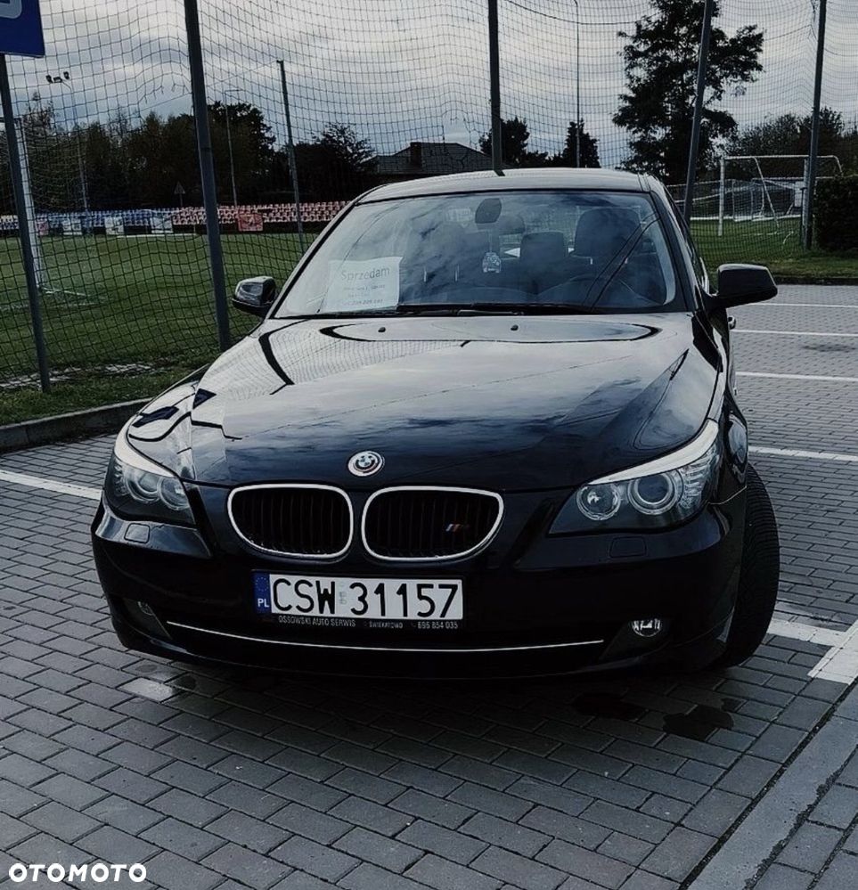 BMW Seria 5 520i - 4