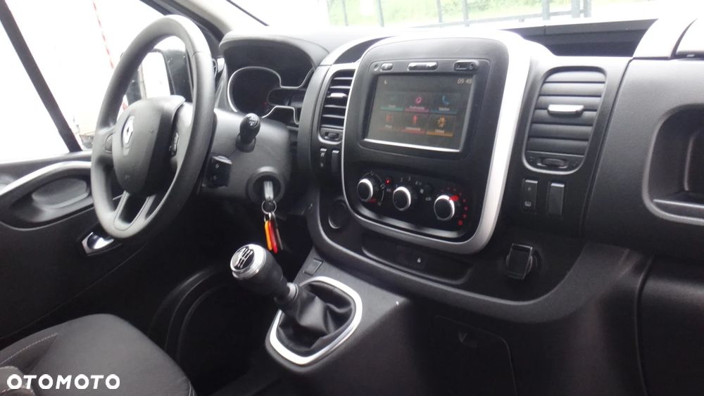 Renault Trafic - 11
