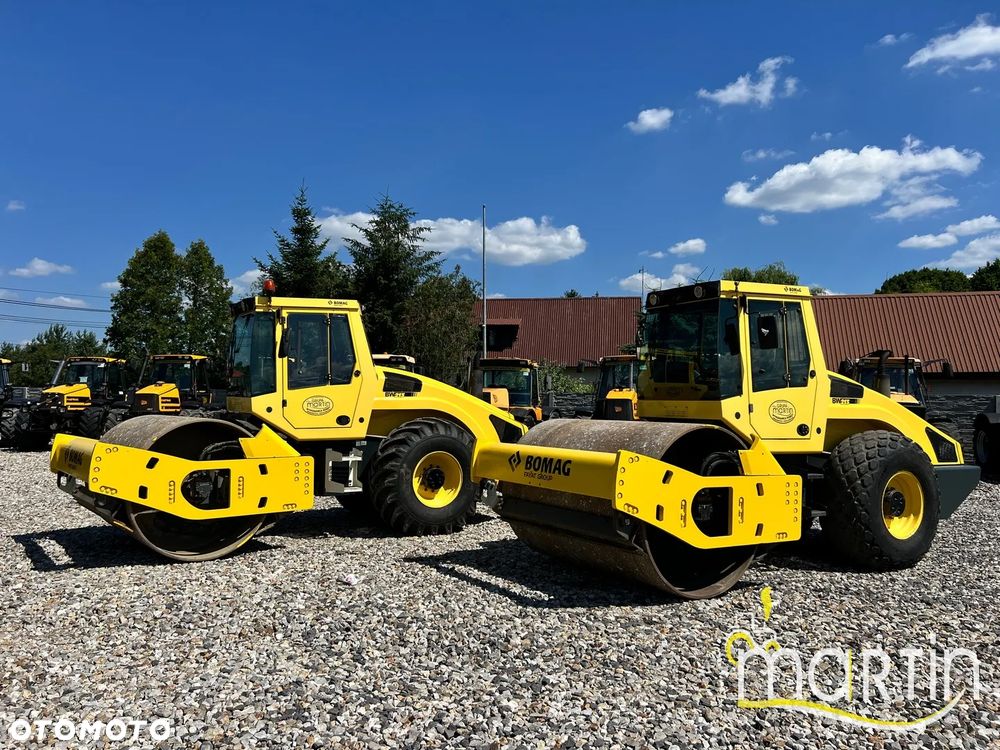 Bomag BW213 DH-4 - 1
