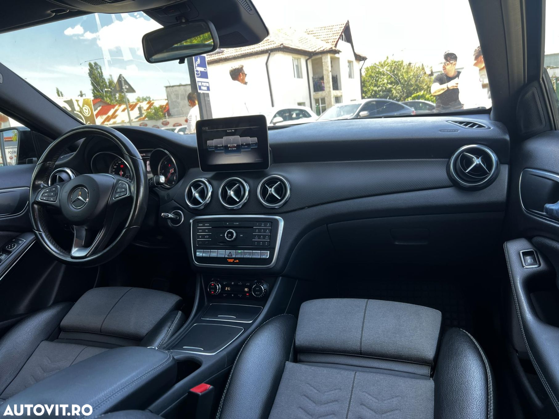 Mercedes-Benz GLA 200 d 4MATIC Aut. - 6
