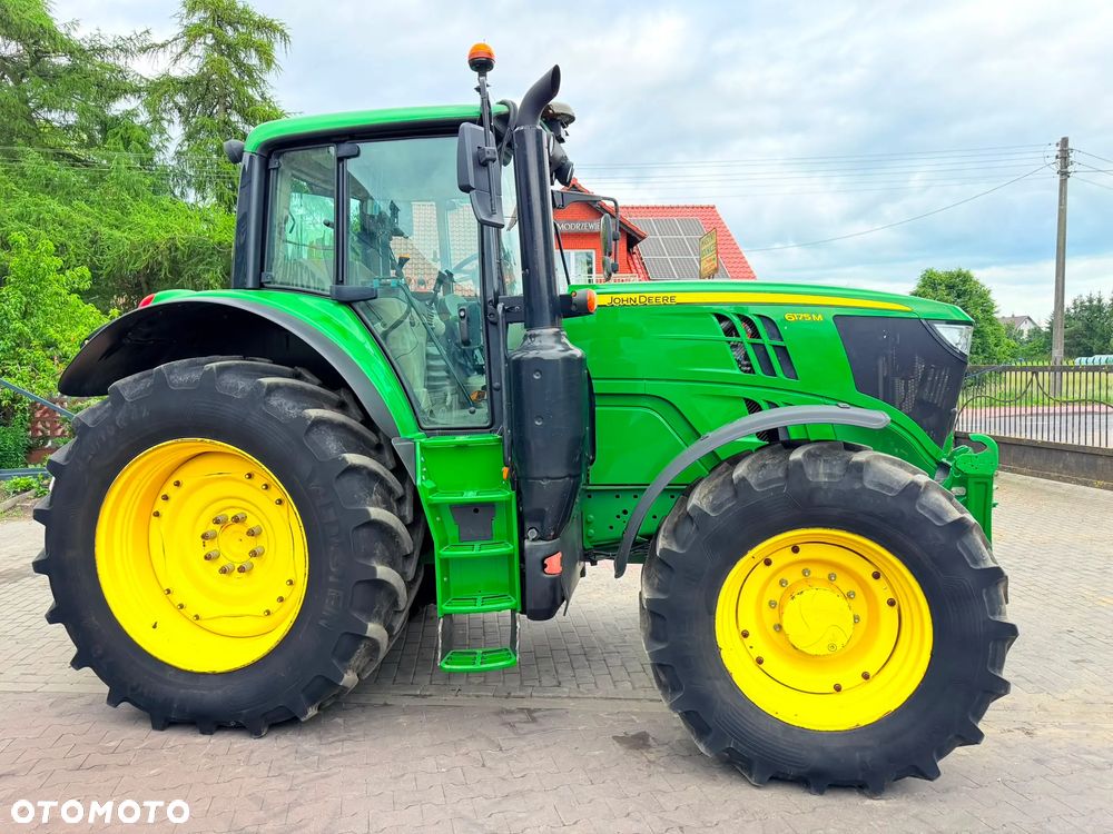 John Deere 6175M - 6