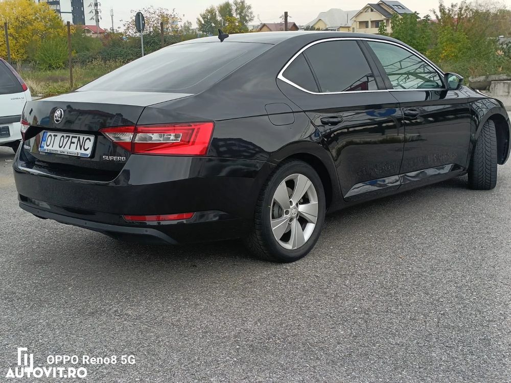 Skoda Superb 2.0 TDI Ambition - 5