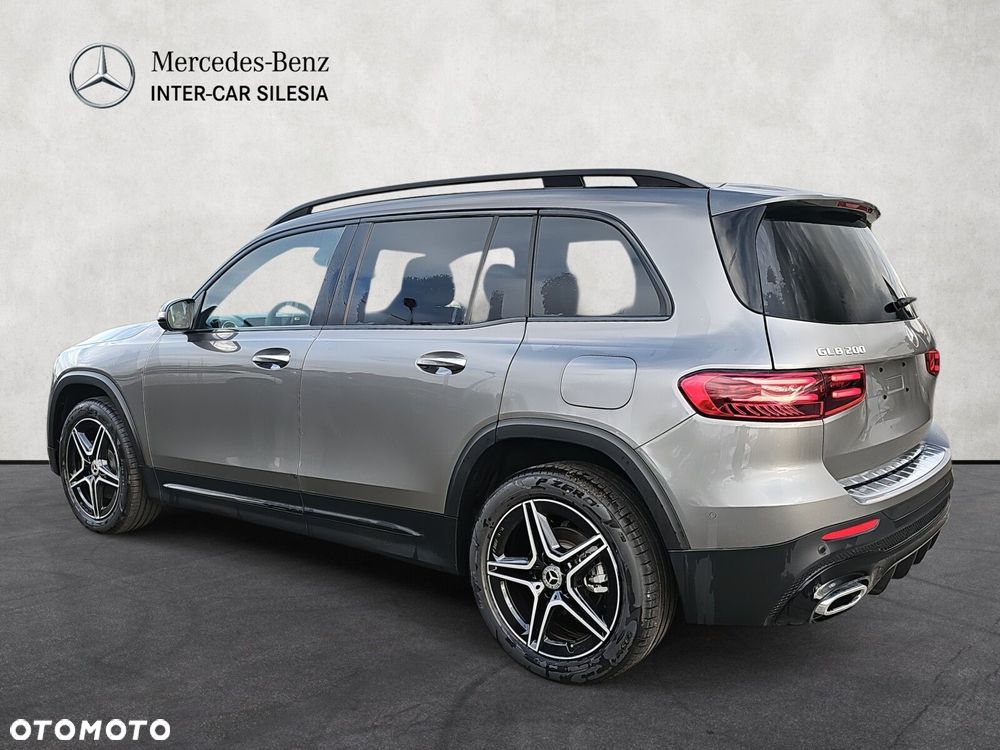 Mercedes-Benz GLB - 7