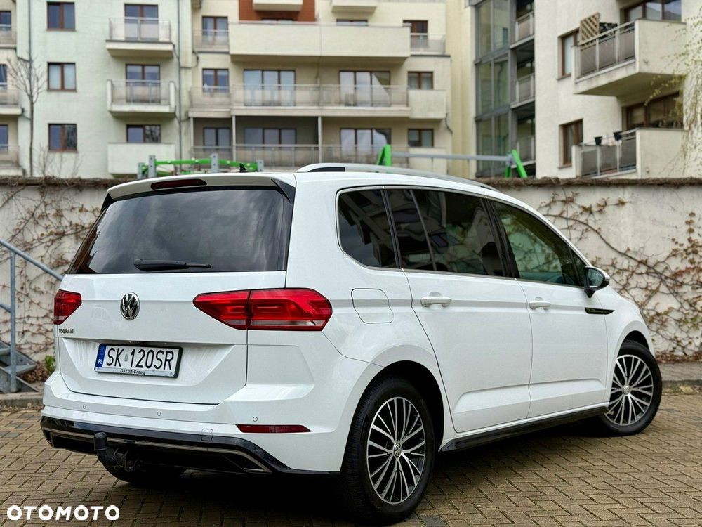 Volkswagen Touran - 4