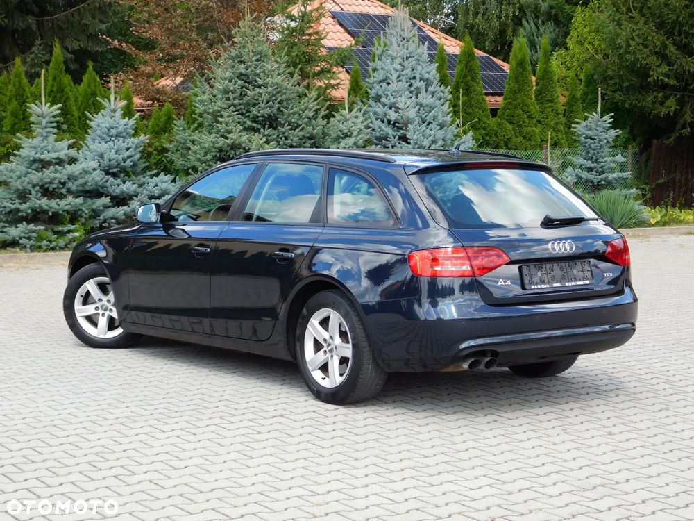 Audi A4 Avant - 4
