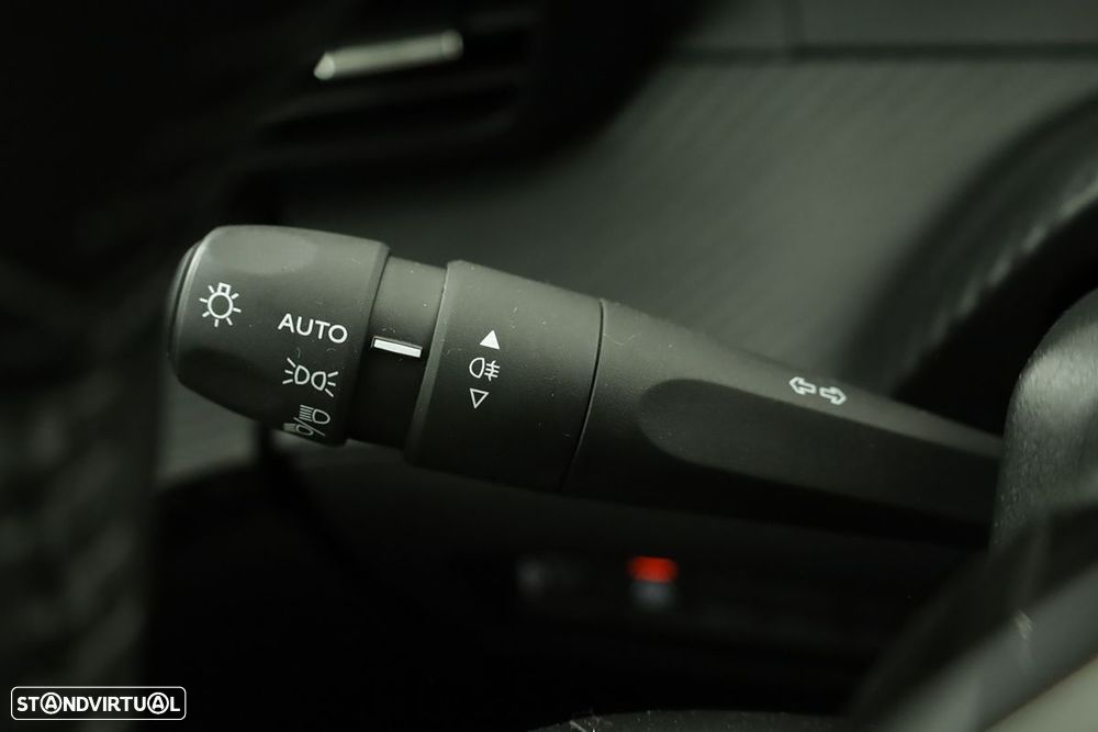 Peugeot 208 1.2 PureTech Active - 15