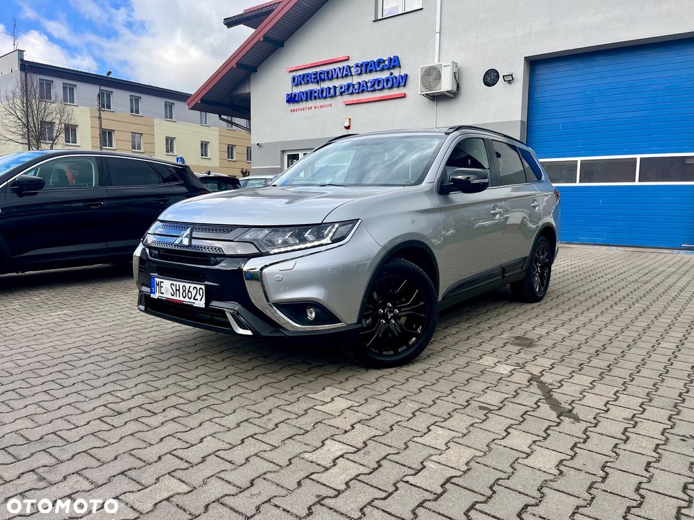 Mitsubishi Outlander - 4