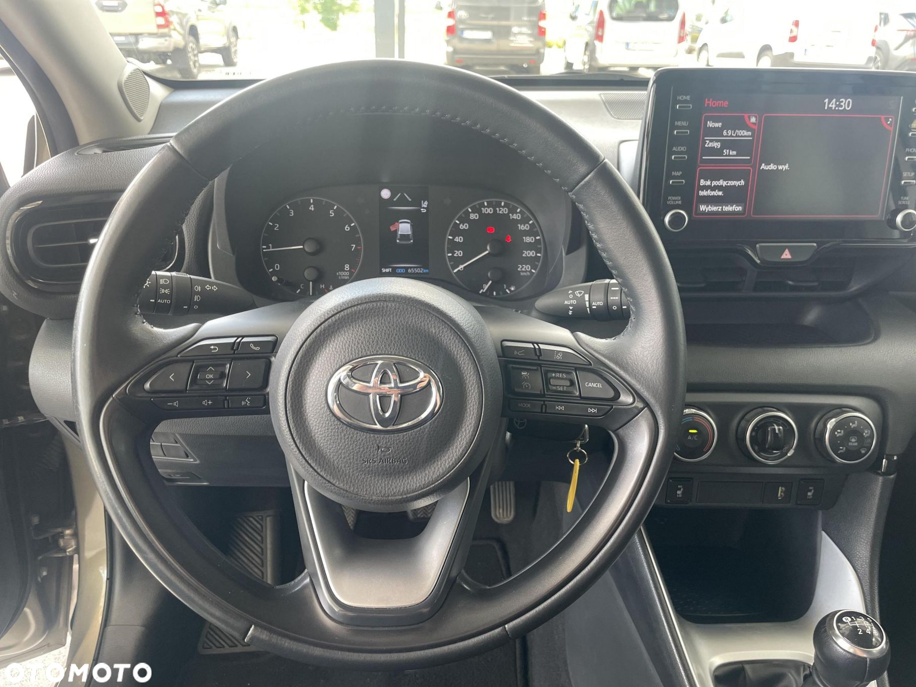 Toyota Yaris - 16