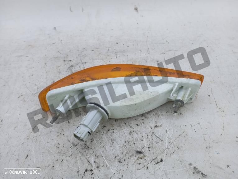 Farolim De Pisca Frente Direito  Toyota Corolla Vi (e90) [1987_ - 2