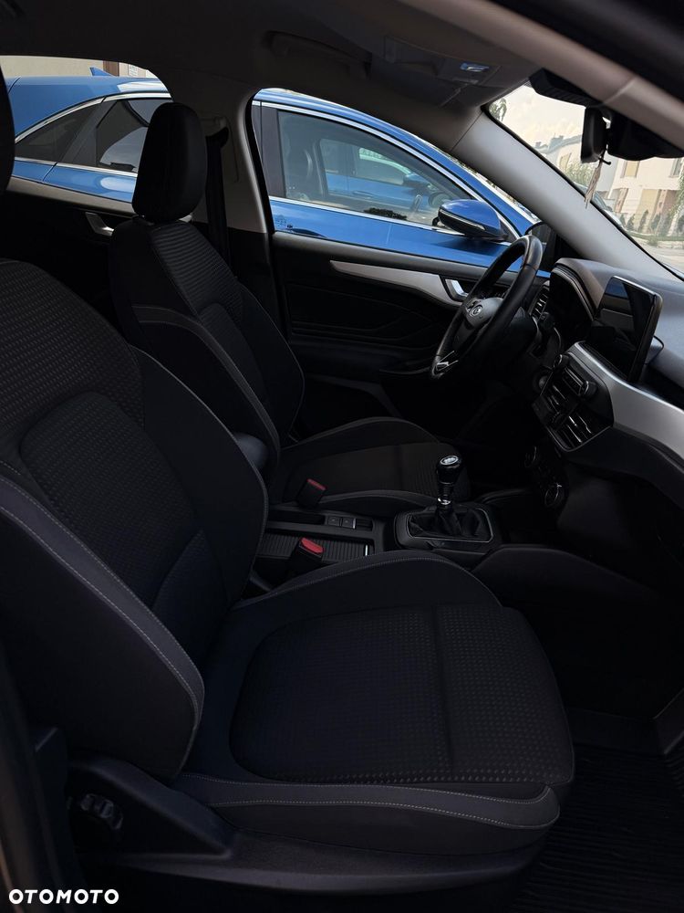 Ford Focus 1.0 EcoBoost Trend Edition Business - 32