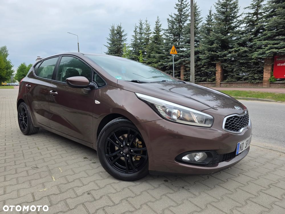 Kia Ceed 1.6 GDI L - 37