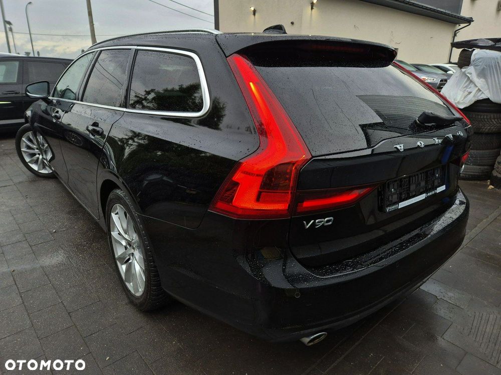 Volvo V90 D4 AWD Geartronic Momentum Pro - 3