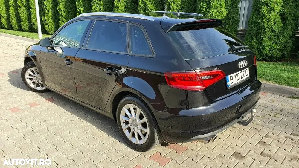 Audi A3 2.0 TDI Sportback (clean diesel) S tronic Attraction - 3