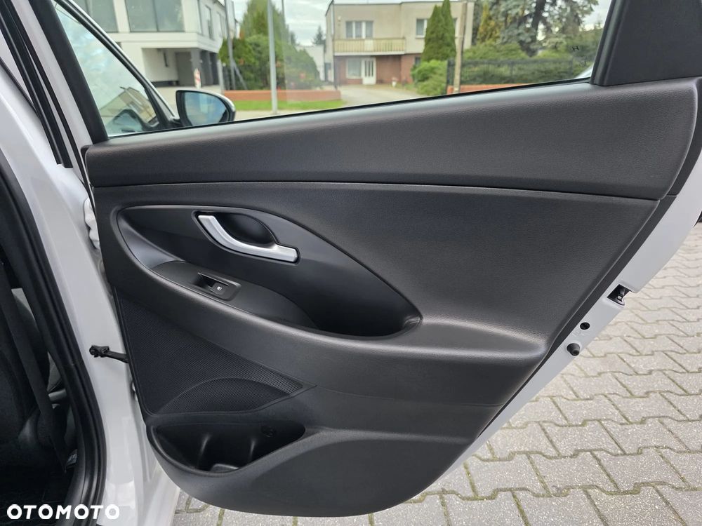 Hyundai i30 1.5 DPI Comfort - 11