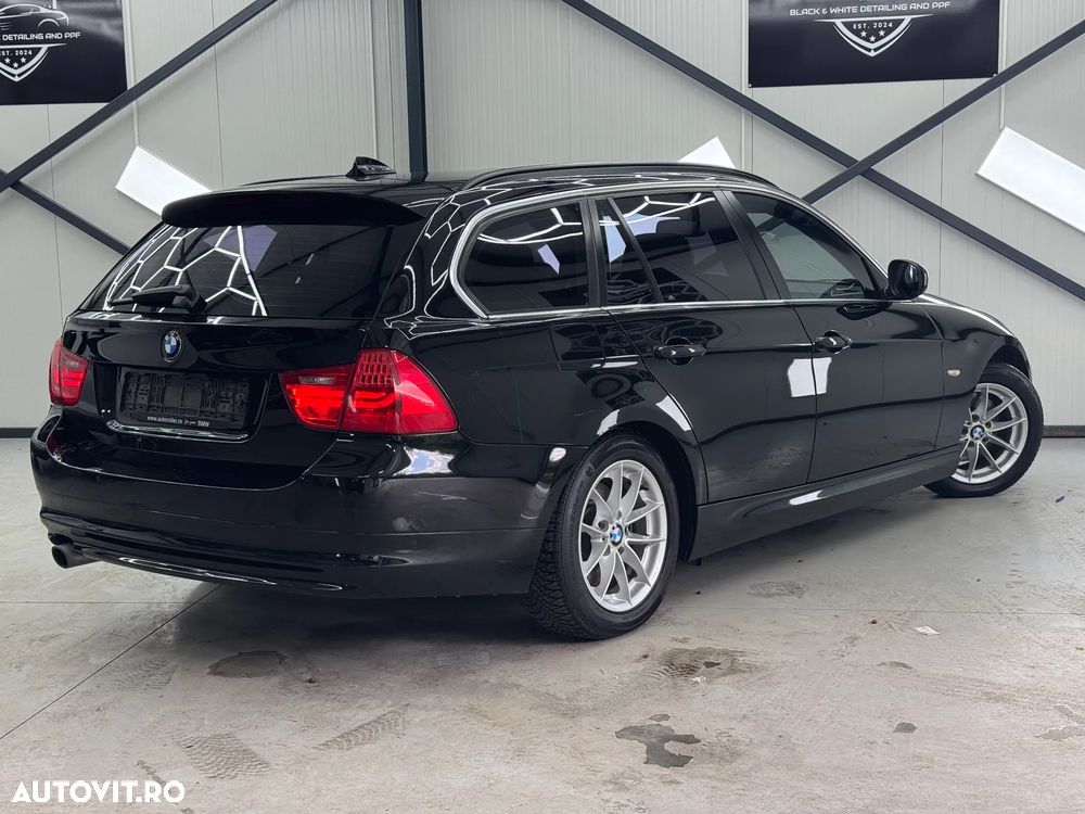 BMW Seria 3 320i - 13
