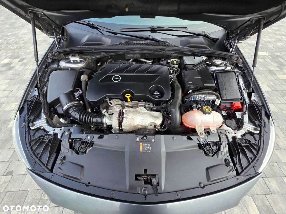 Opel Insignia - 30