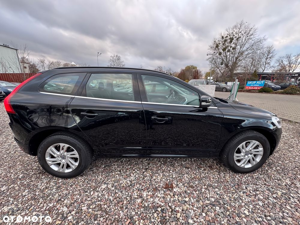 Volvo XC 60 D4 Momentum - 16