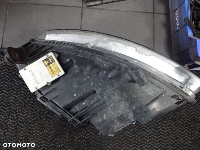 Prawa lampa Audi A6 C6 Xenon - 5
