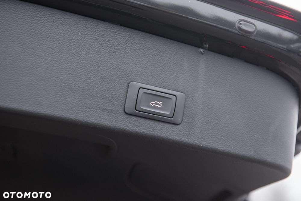 Audi A6 Limousine 3.0 TDI DPF clean diesel quattro S tronic sport selection - 35