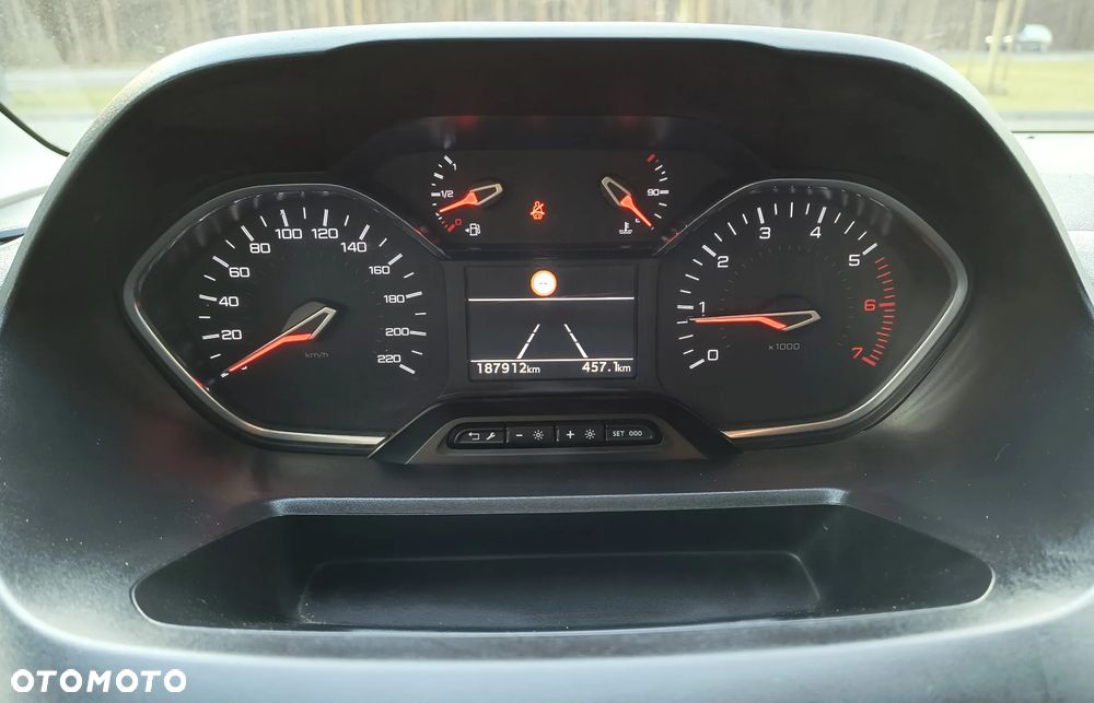 Peugeot Rifter 1.5 BlueHDI Active Pack S&S - 14