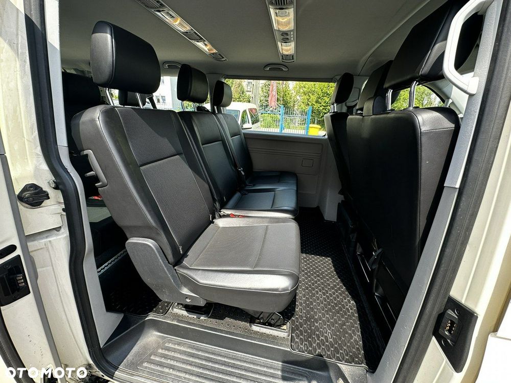 Volkswagen Caravelle - 14