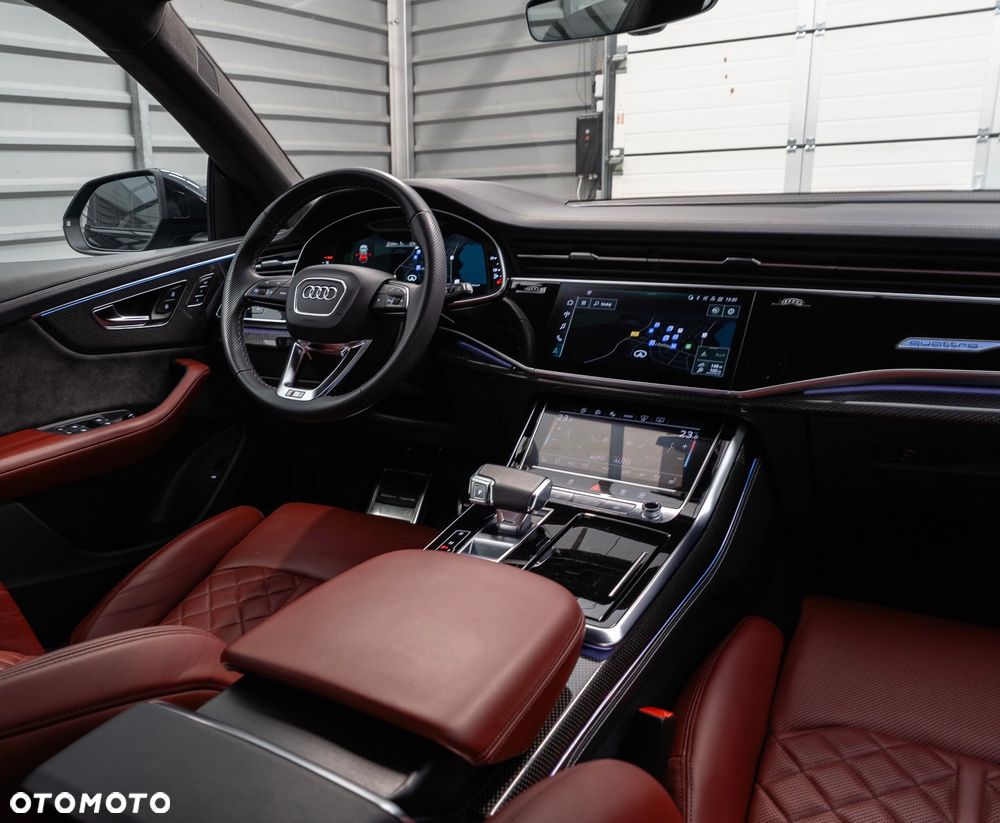 Audi Q8 - 31