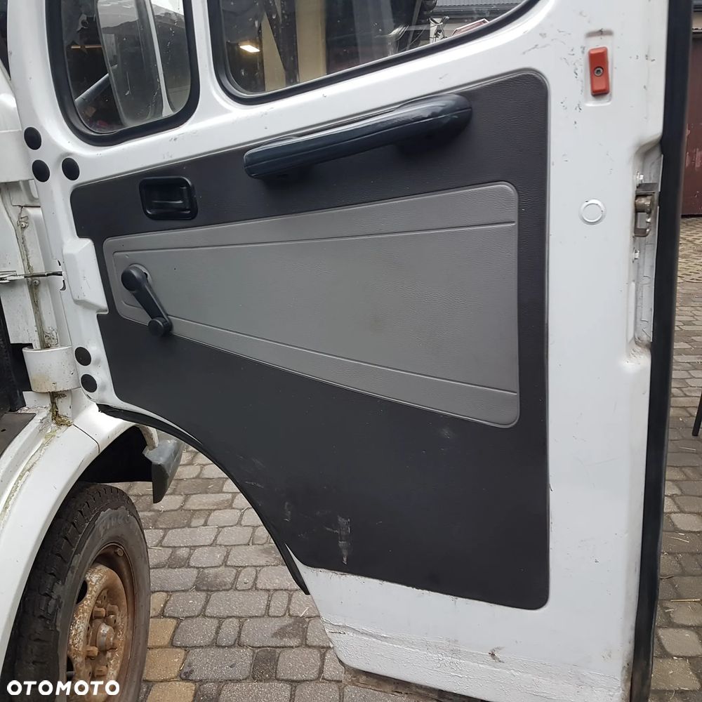 buda karoseria kwity rama paka zabudowa drzwi maska błotnik progi podłoga dach ćwiartka silnik skrzynia most mercedes w208 w207 kaczka kaczor 91 r - 25