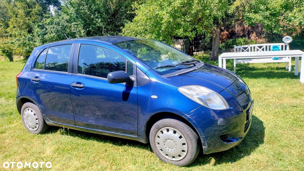 Toyota Yaris - 4