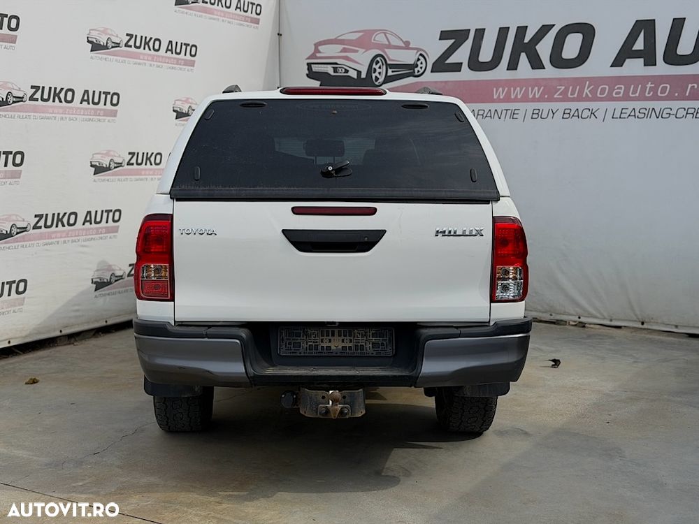 Toyota Hilux - 4