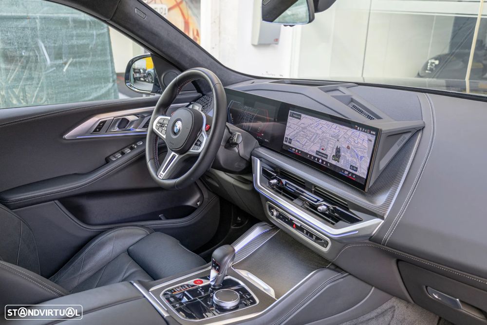 BMW XM 50e - 36