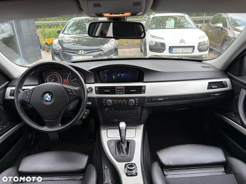 BMW Seria 3 325i Edition Exclusive - 8