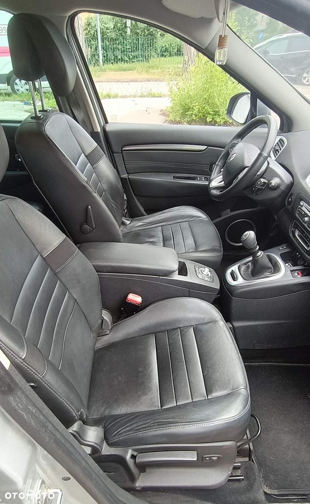 Renault Scenic TCe 130 Luxe - 4
