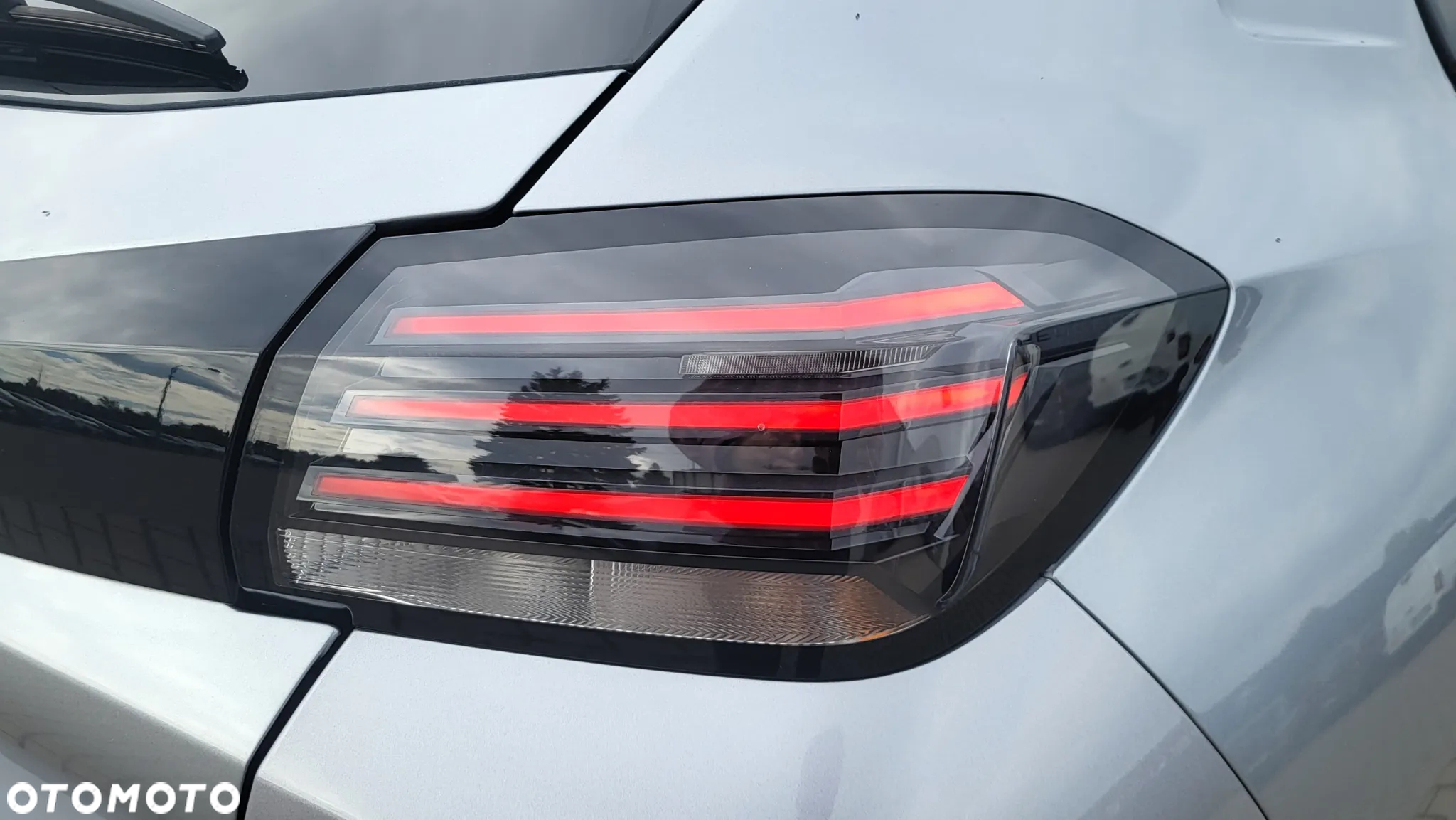 Peugeot 208 1.2 mHEV Allure - 17