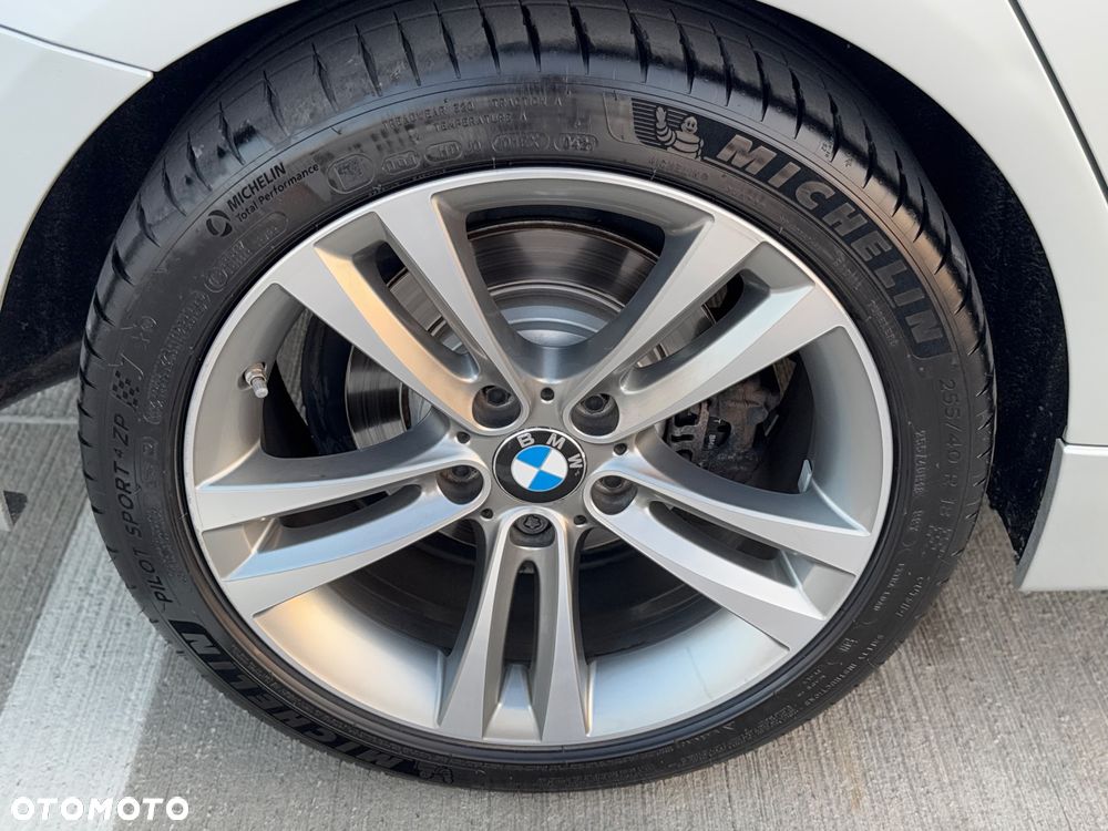 BMW Seria 3 - 30