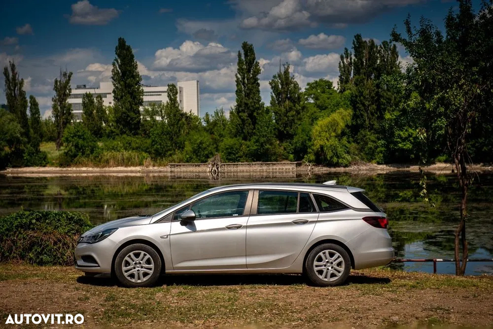 Opel Astra 1.6 CDTI ECOTEC ECOFlex Start/Stop Enjoy - 2
