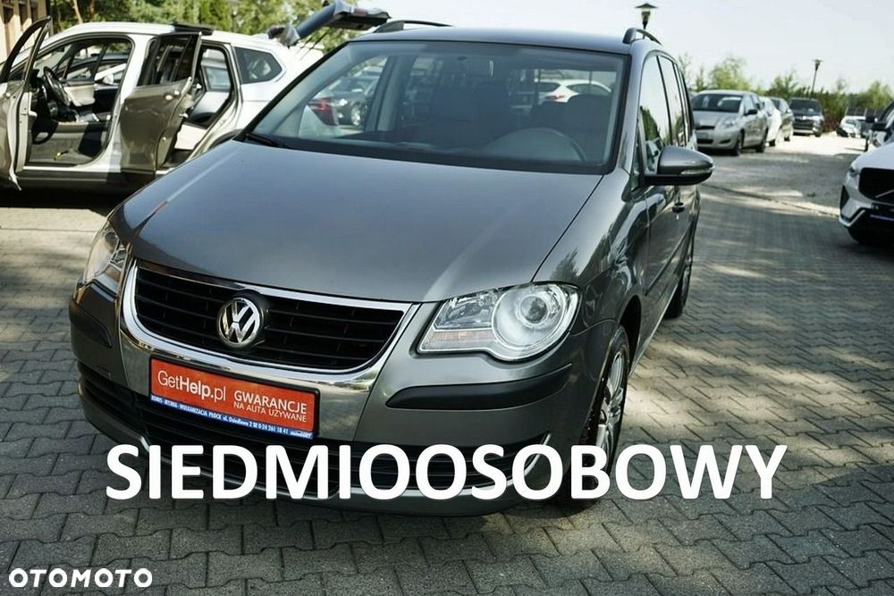 Volkswagen Touran - 1