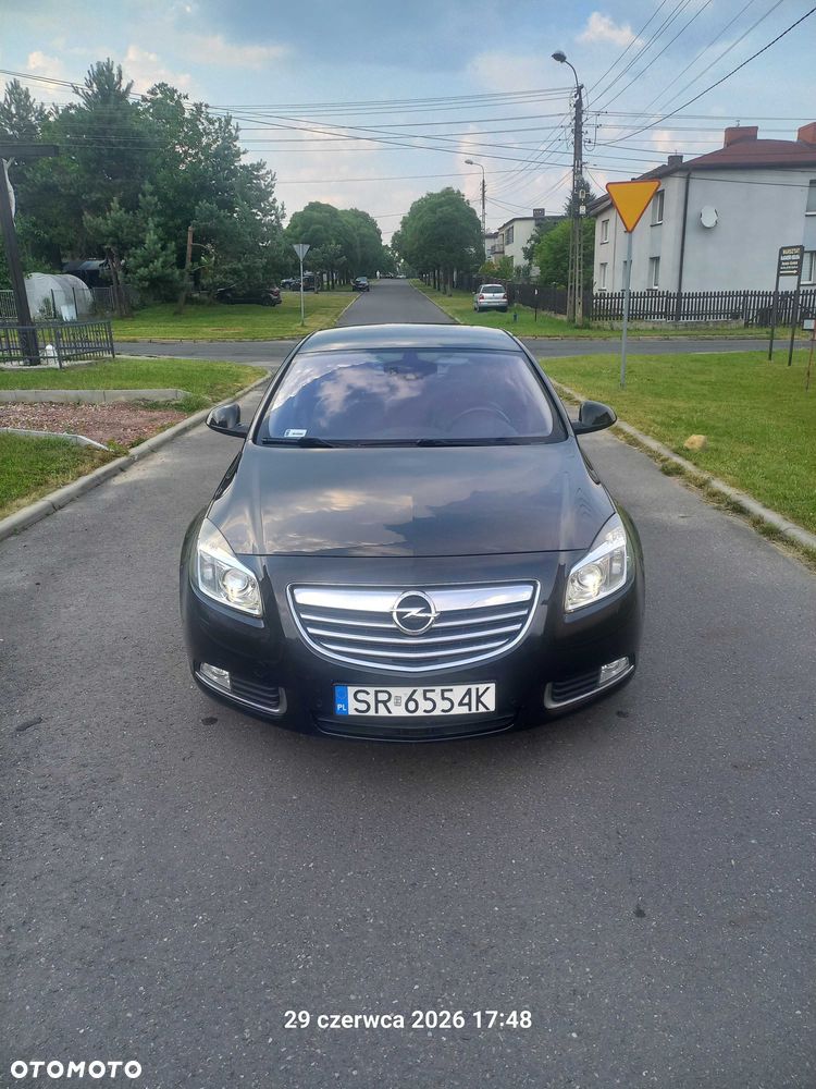 Opel Insignia - 1