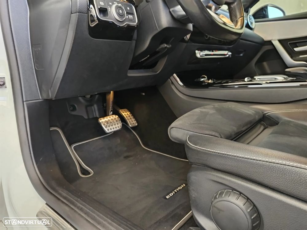 Mercedes-Benz A 250 Limousine e AMG Line - 33