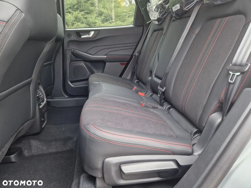 Ford Kuga 2.5 FHEV AWD ST-Line X eCVT - 15