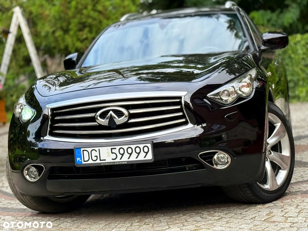 Infiniti QX70 - 7