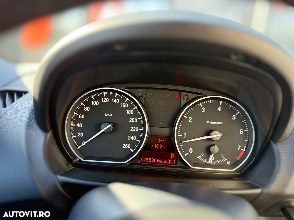 BMW Seria 1 120i Aut. Edition Sport - 8