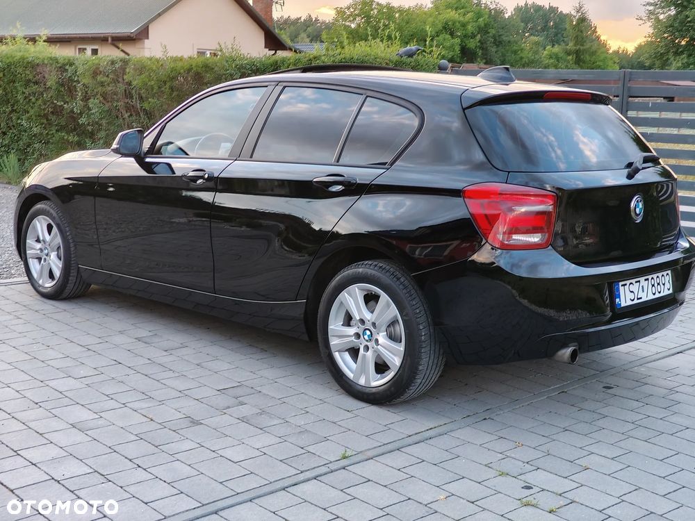 BMW Seria 1 116i - 11