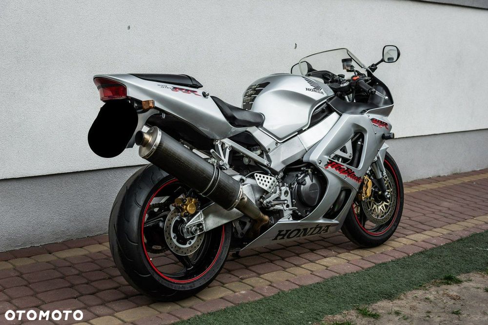 Honda CBR - 3