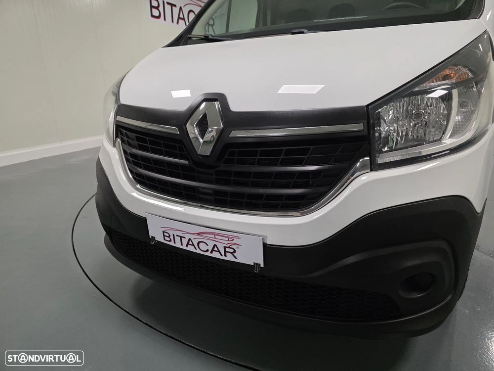 Renault TRAFIC 2.0 DCI 120CV IVA DEDUTIVEL - 8