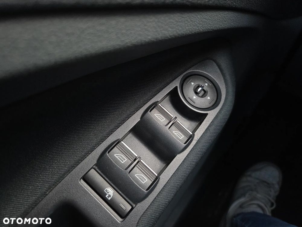 Ford Grand C-MAX 1.6 Titanium - 32