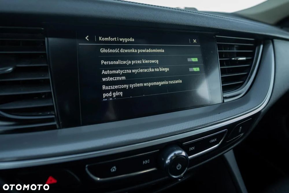 Opel Insignia 2.0 - 18