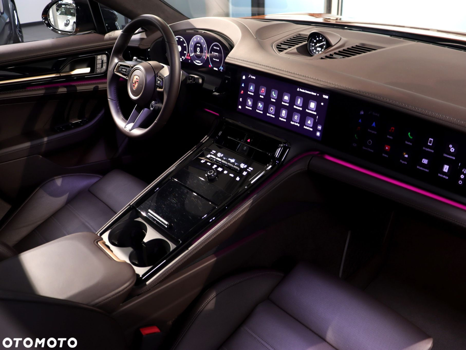 Porsche Panamera - 18